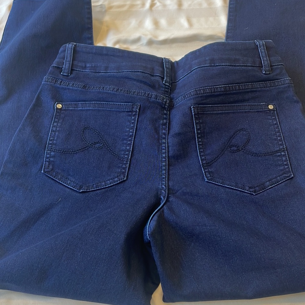 jeans - Picture 2 of 3